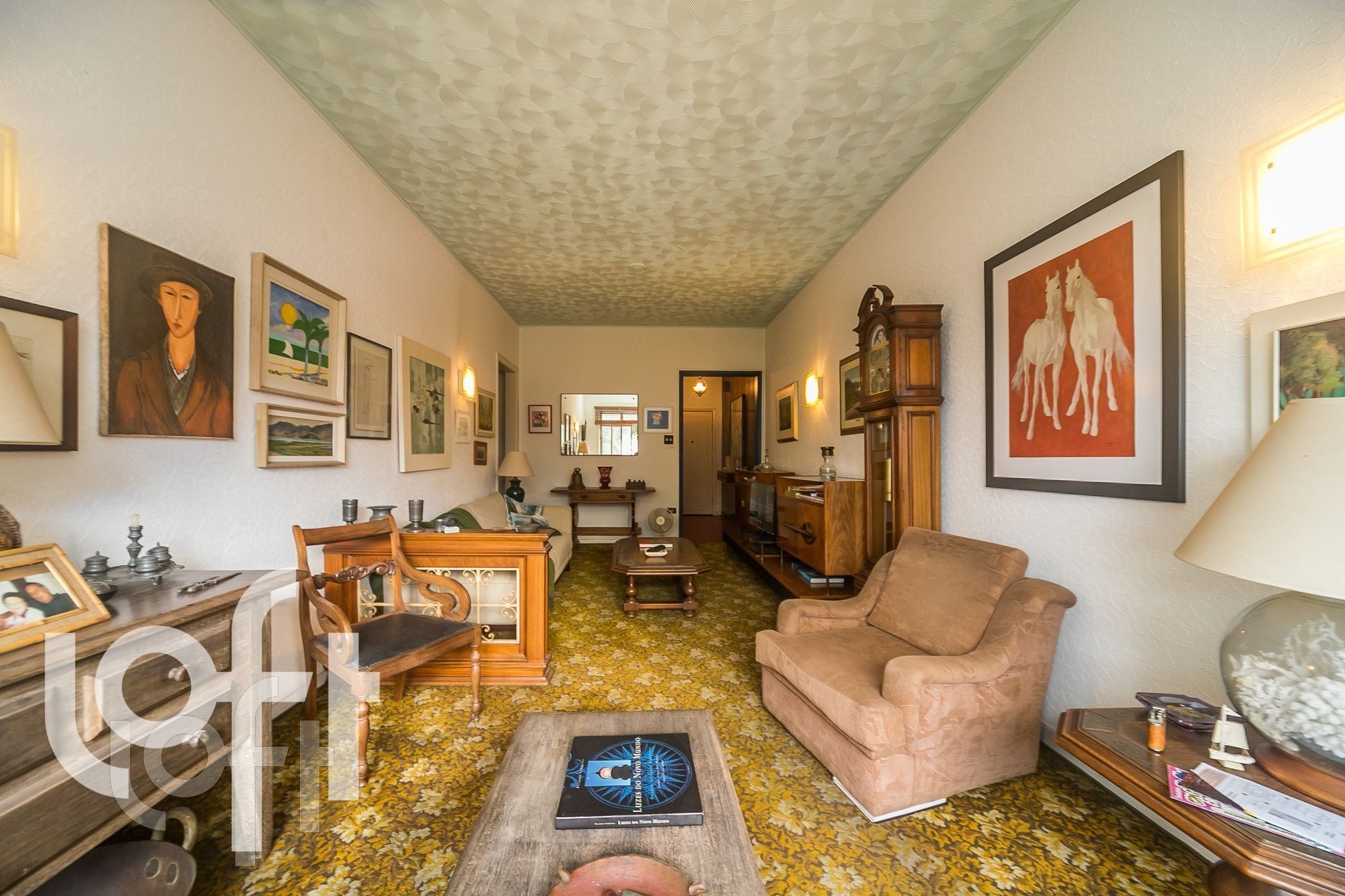 Apartamento à venda com 2 quartos, 120m² - Foto 1