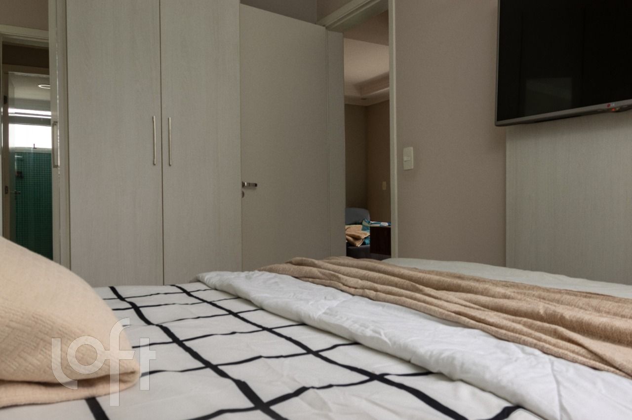 Apartamento à venda com 2 quartos, 48m² - Foto 19
