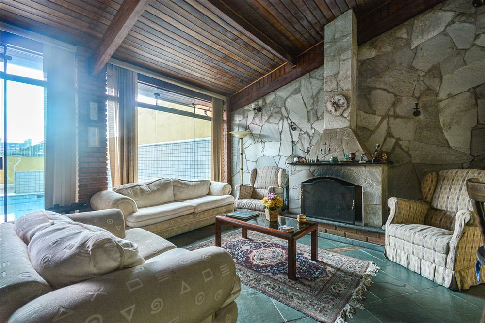 Casa, 4 quartos, 144 m² - Foto 1