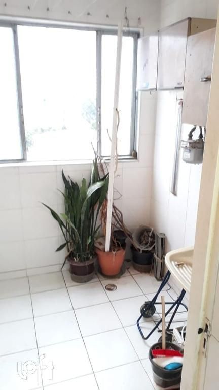 Apartamento à venda com 2 quartos, 70m² - Foto 7