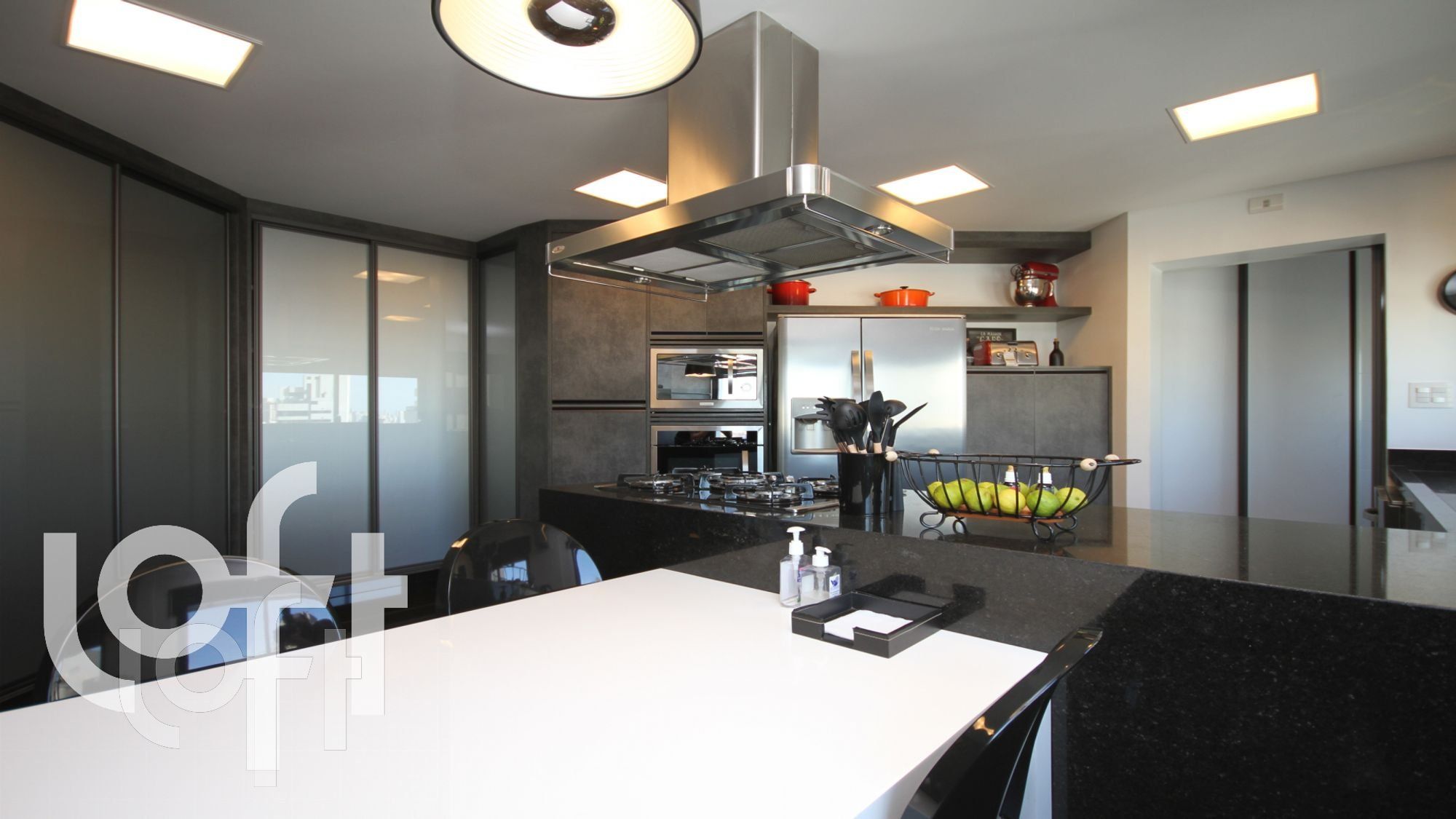 Apartamento à venda com 3 quartos, 200m² - Foto 29