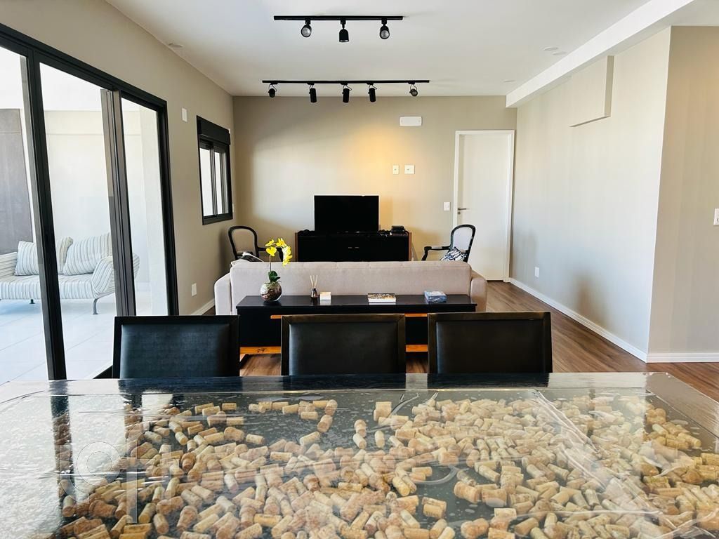 Apartamento à venda com 3 quartos, 158m² - Foto 37