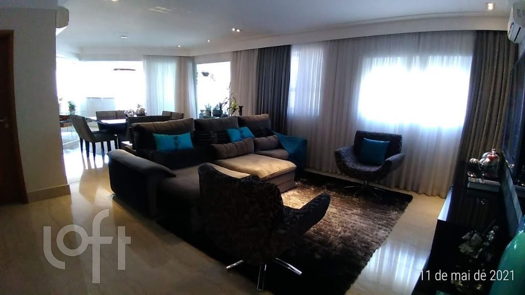 Apartamento, 3 quartos, 200 m² - Foto 1