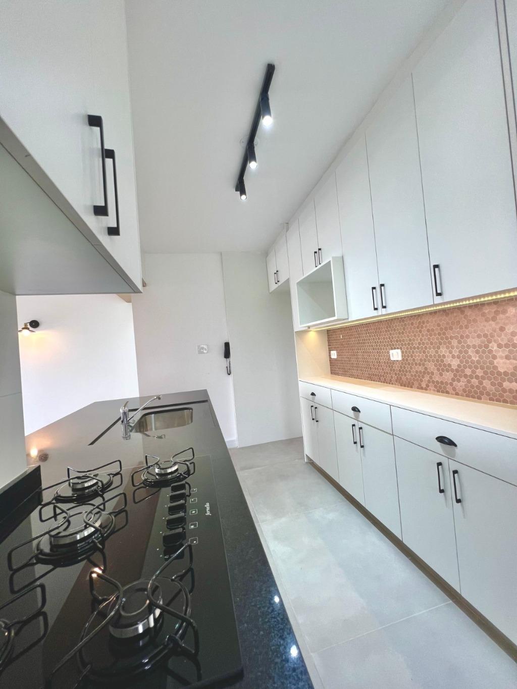 Apartamento à venda com 2 quartos, 82m² - Foto 6
