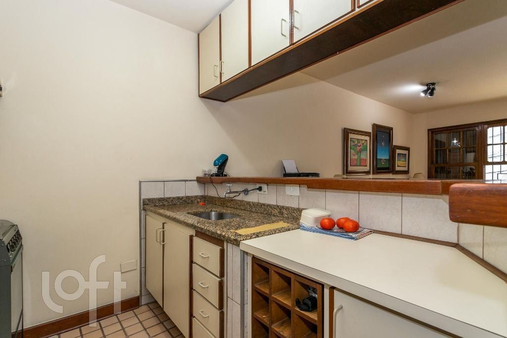 Casa à venda com 1 quarto, 190m² - Foto 6
