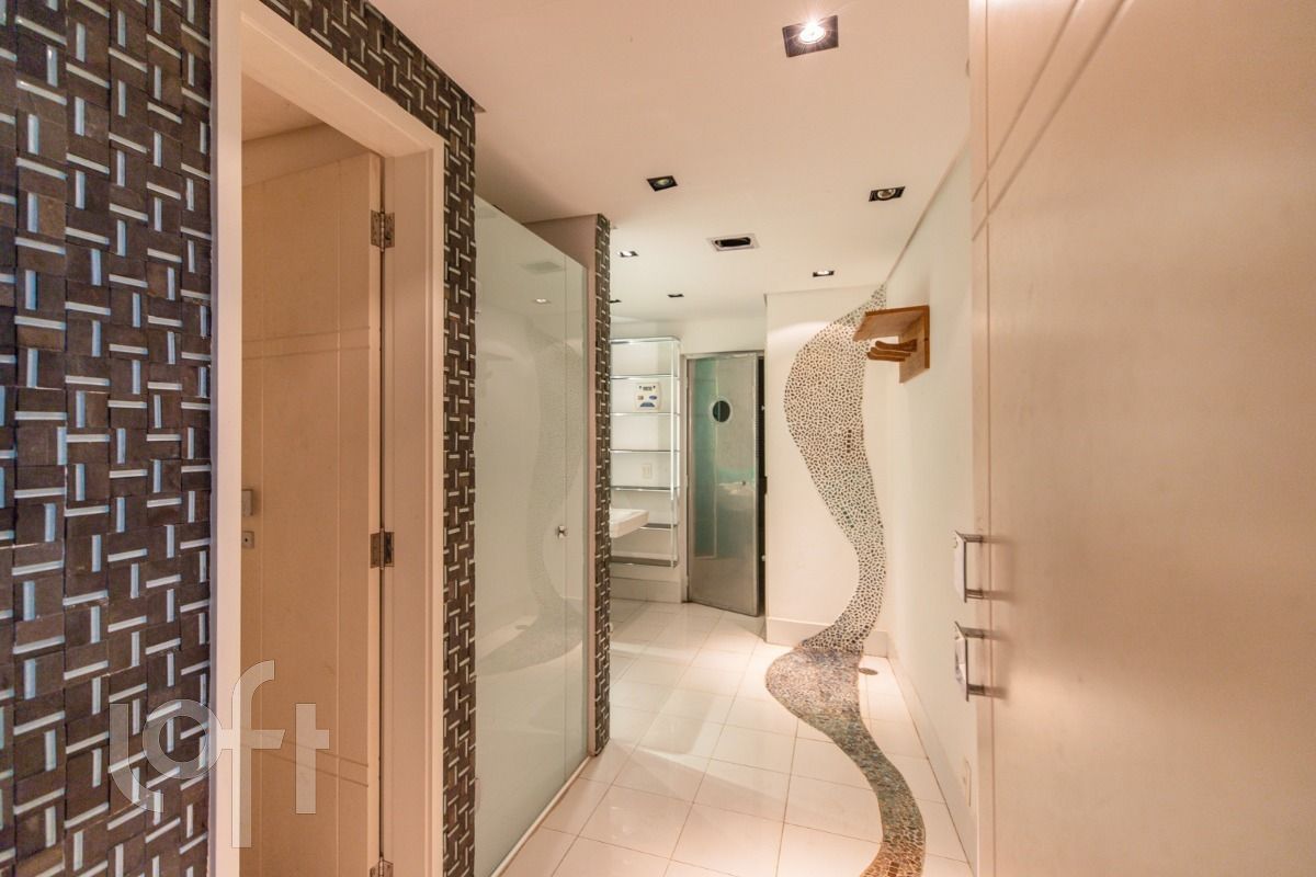 Casa, 4 quartos, 647 m² - Foto 38