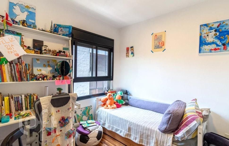 Apartamento à venda com 2 quartos, 70m² - Foto 5