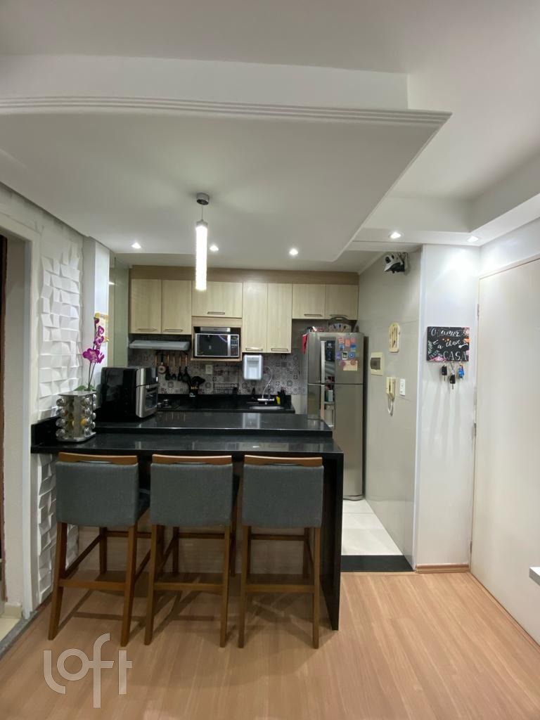 Apartamento à venda com 2 quartos, 50m² - Foto 2