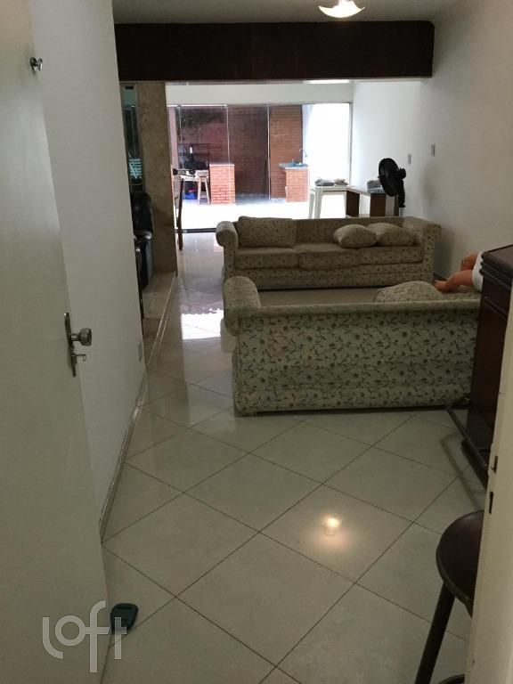Casa, 4 quartos, 233 m² - Foto 1