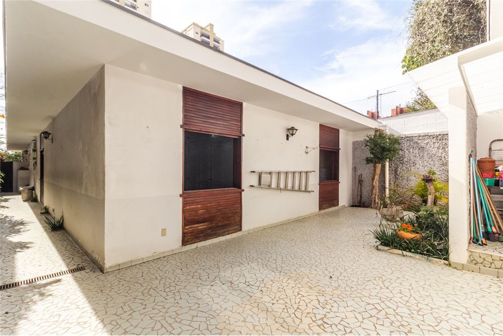 Casa à venda com 4 quartos, 307m² - Foto 4