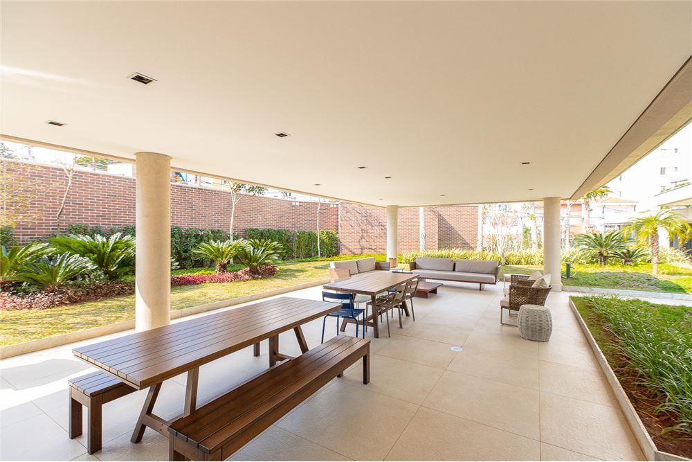 Apartamento à venda com 3 quartos, 131m² - Foto 57