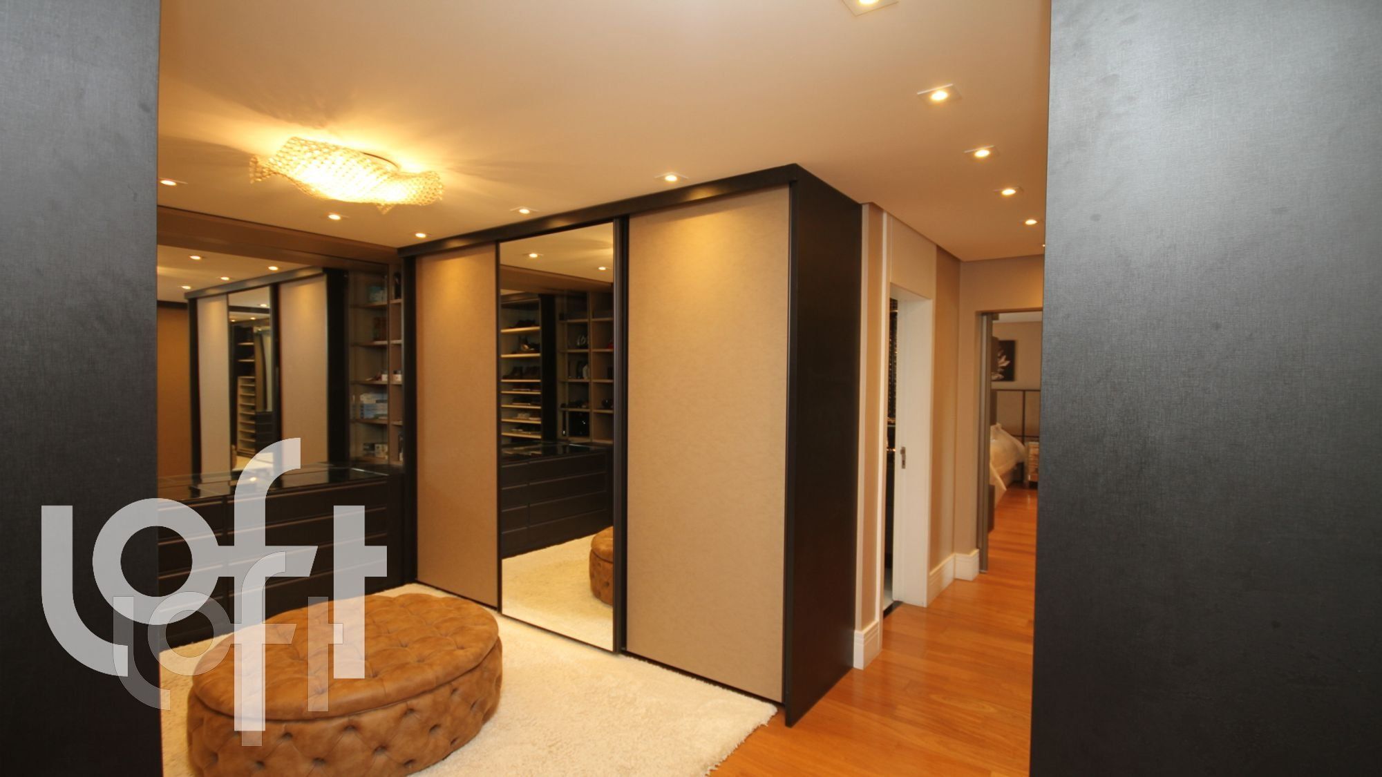 Apartamento à venda com 3 quartos, 200m² - Foto 3