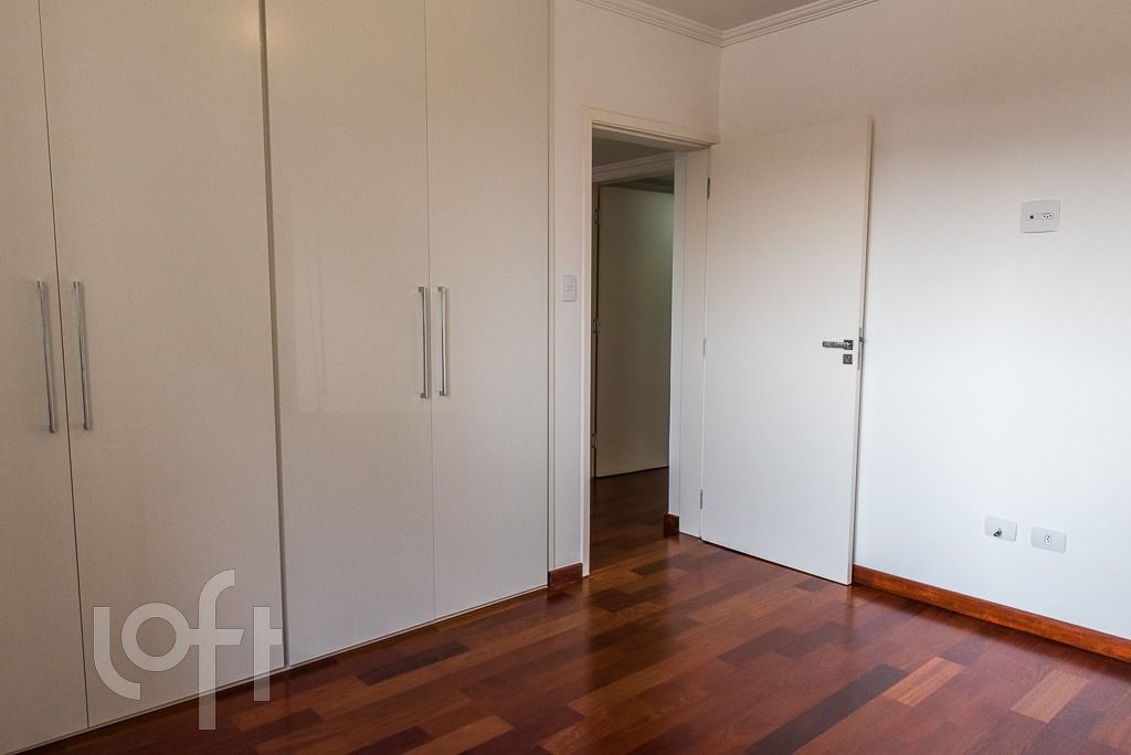 Apartamento à venda com 3 quartos, 165m² - Foto 13