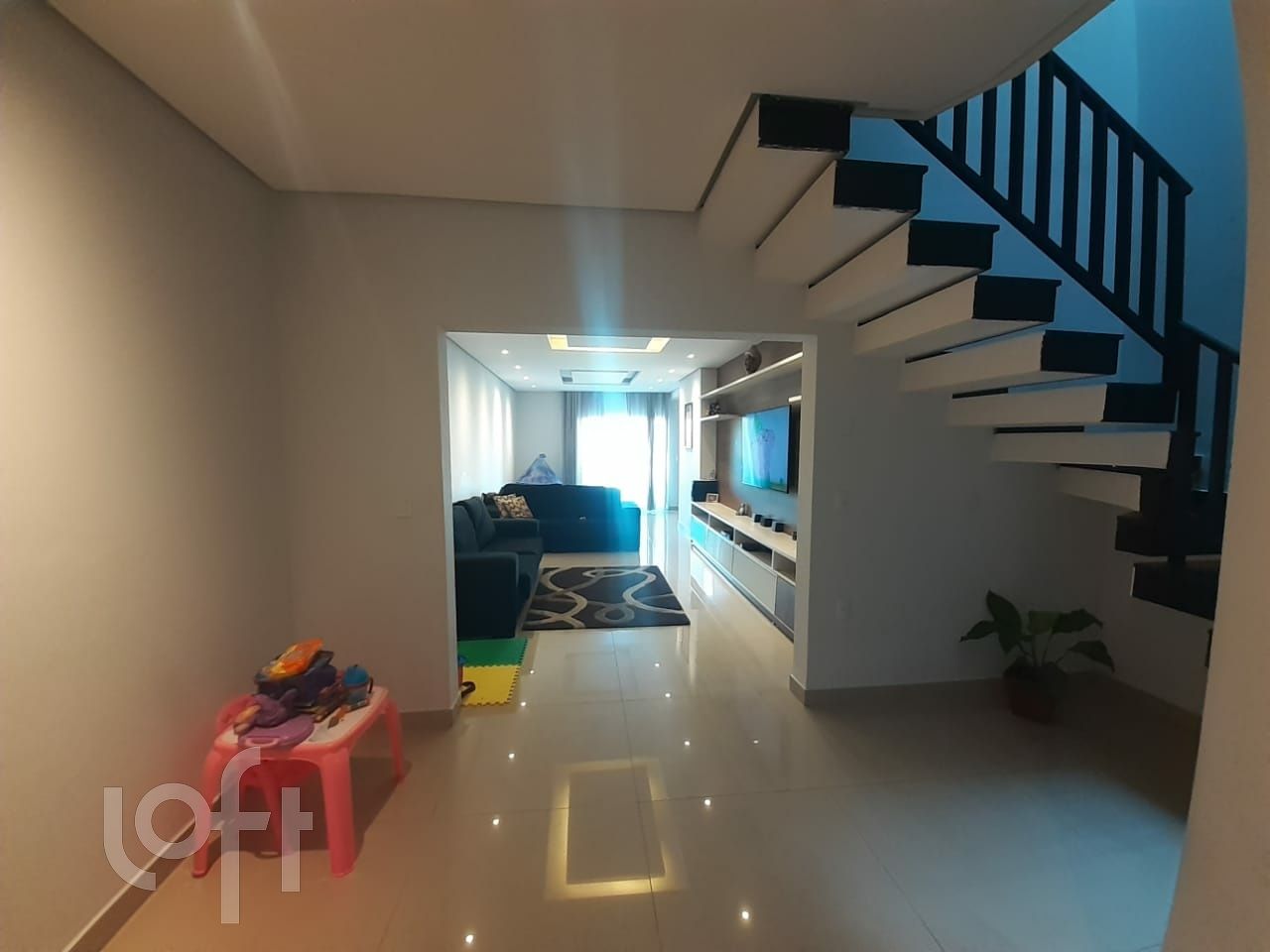 Casa à venda com 3 quartos, 310m² - Foto 24