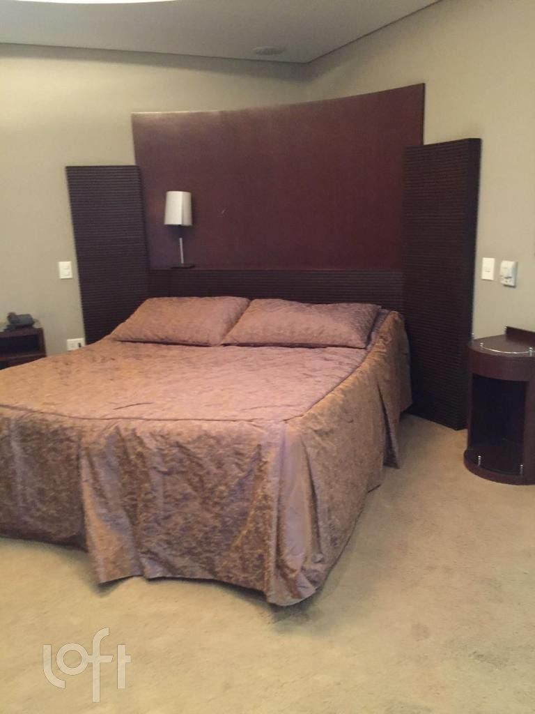 Casa à venda com 4 quartos, 550m² - Foto 28