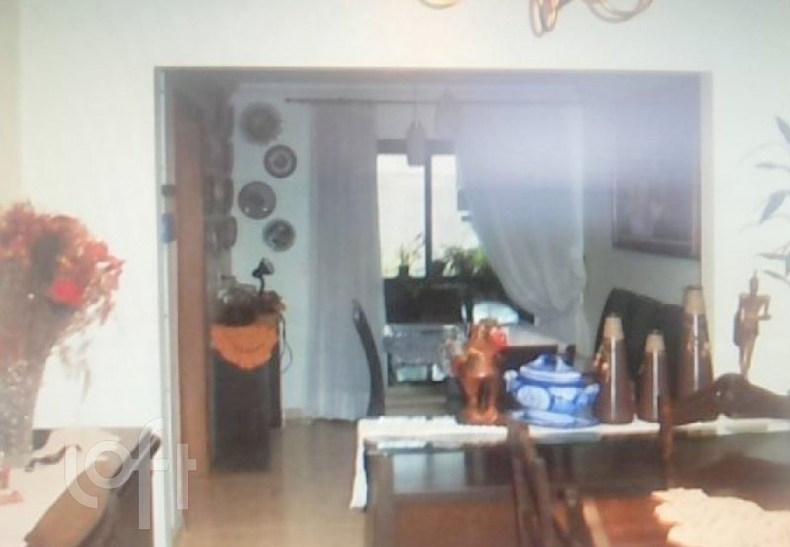 Apartamento à venda com 3 quartos, 226m² - Foto 1