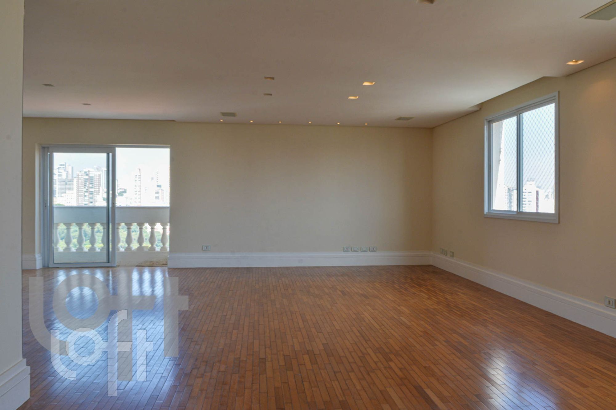 Apartamento à venda com 3 quartos, 200m² - Foto 24