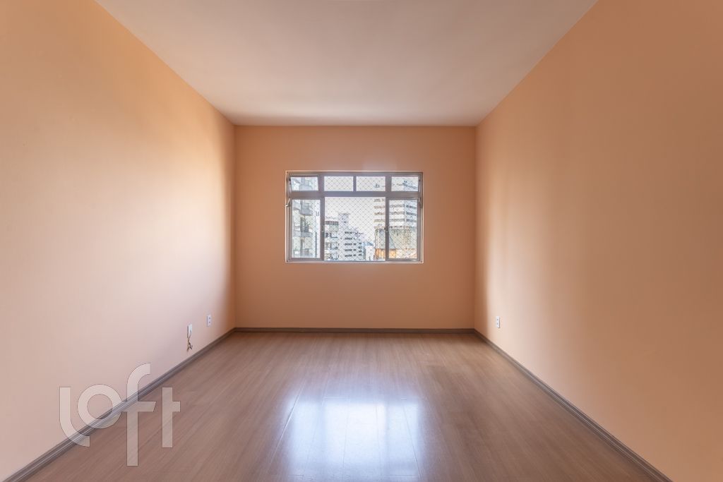 Apartamento à venda com 2 quartos, 83m² - Foto 3