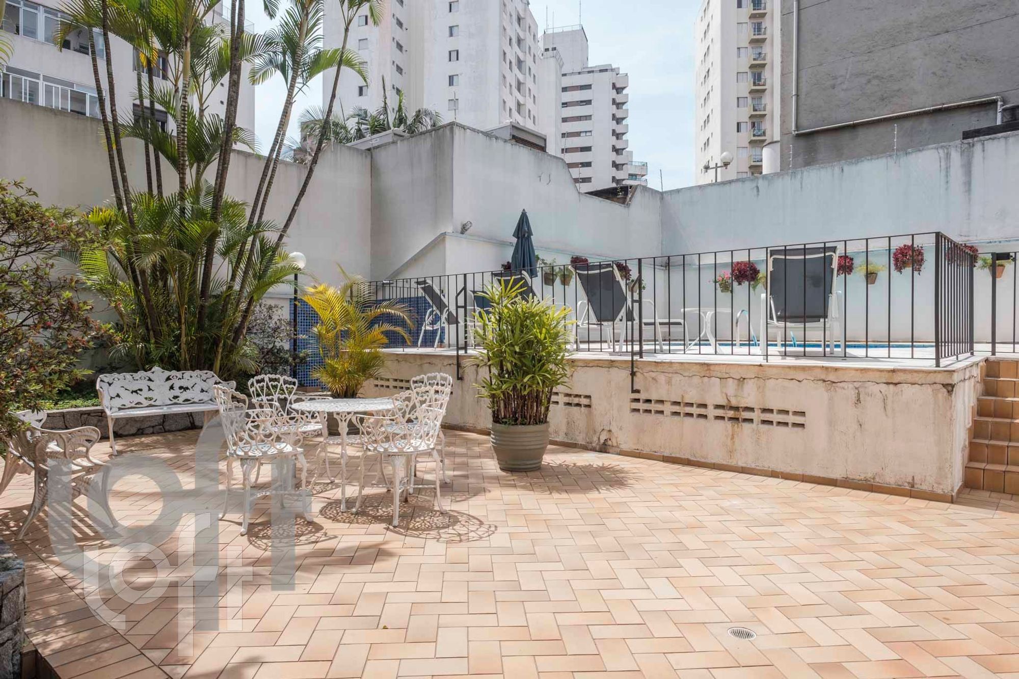 Apartamento à venda com 3 quartos, 99m² - Foto 31