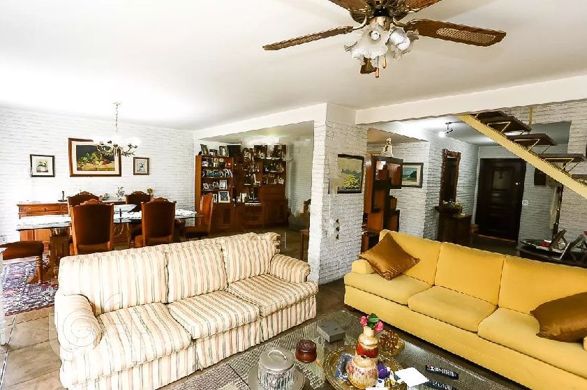 Casa, 5 quartos, 240 m² - Foto 1