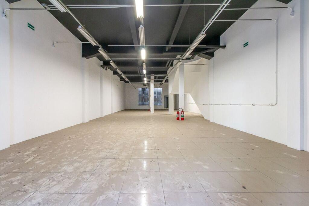Prédio Inteiro, 750 m² - Foto 1