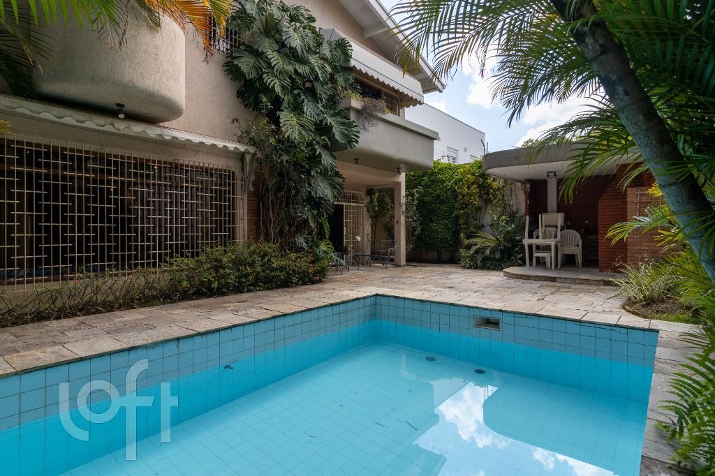 Casa à venda com 4 quartos, 439m² - Foto 2