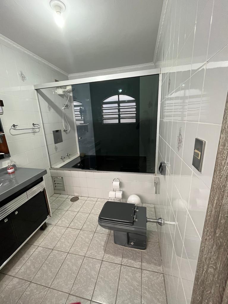 Casa à venda com 3 quartos - Foto 1