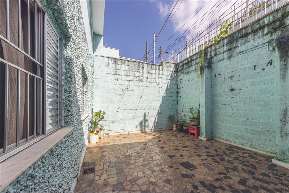Casa à venda com 5 quartos, 215m² - Foto 37