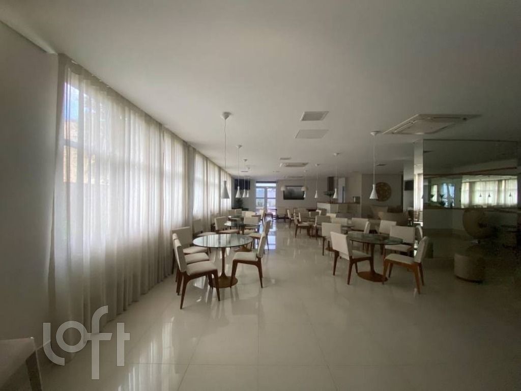 Apartamento à venda com 2 quartos, 82m² - Foto 30