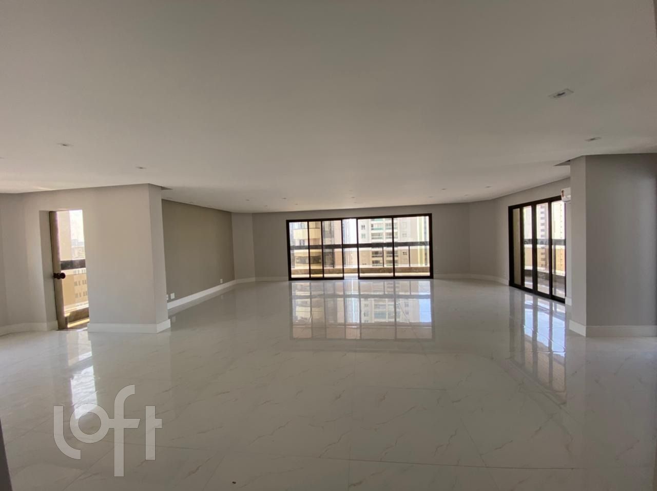 Apartamento à venda com 4 quartos, 342m² - Foto 20