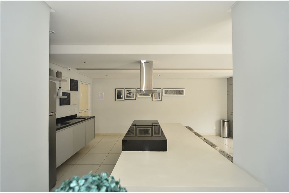 Apartamento à venda com 2 quartos, 55m² - Foto 32