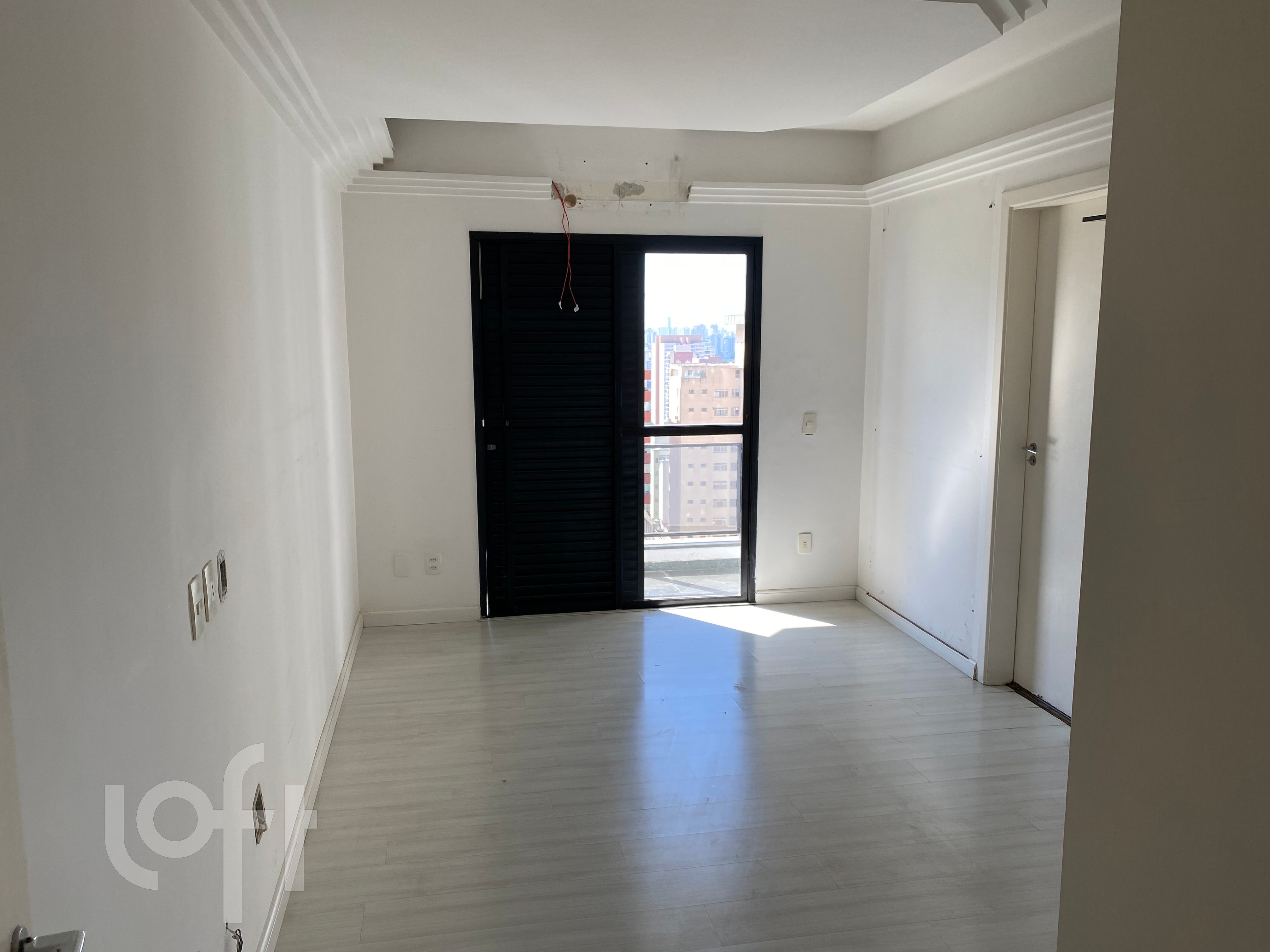 Apartamento à venda com 3 quartos, 177m² - Foto 7