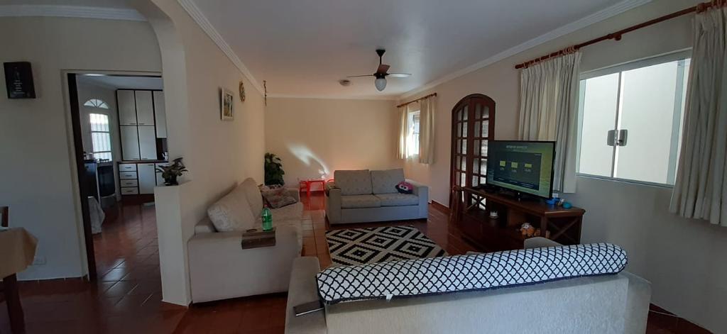 Sobrado, 3 quartos, 256 m² - Foto 1