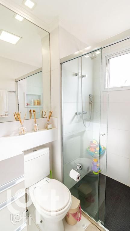 Apartamento à venda com 2 quartos, 76m² - Foto 47