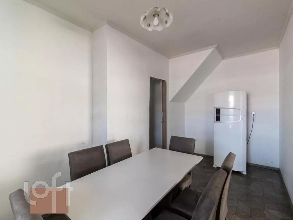 Casa à venda com 4 quartos, 200m² - Foto 20