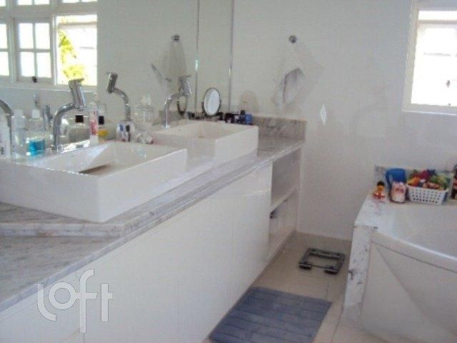 Casa de Condomínio à venda com 4 quartos, 530m² - Foto 86
