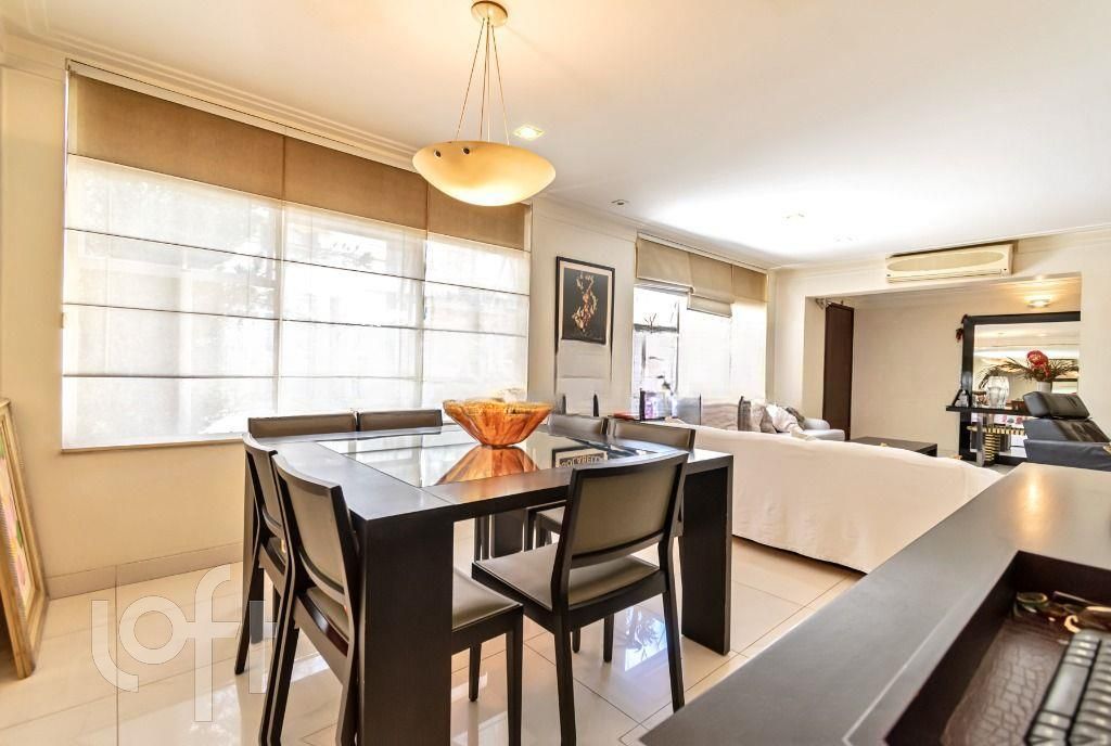 Casa à venda com 5 quartos, 250m² - Foto 47