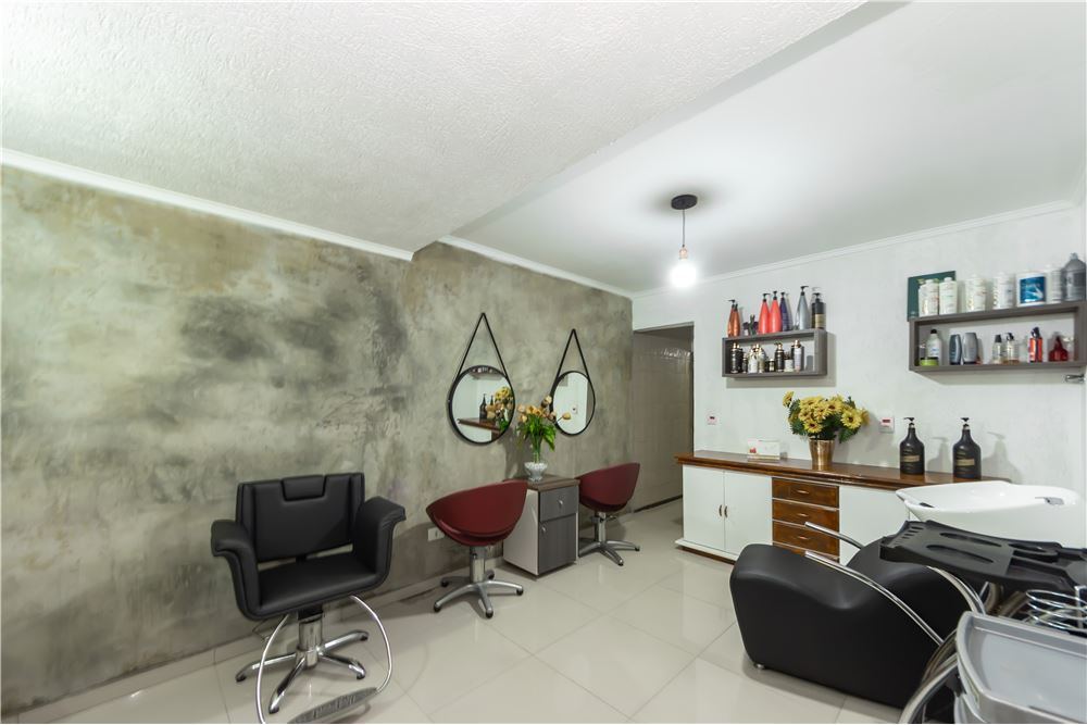 Casa à venda com 2 quartos, 200m² - Foto 18
