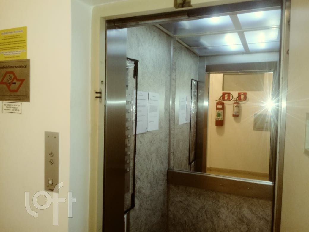 Apartamento à venda com 1 quarto, 44m² - Foto 17