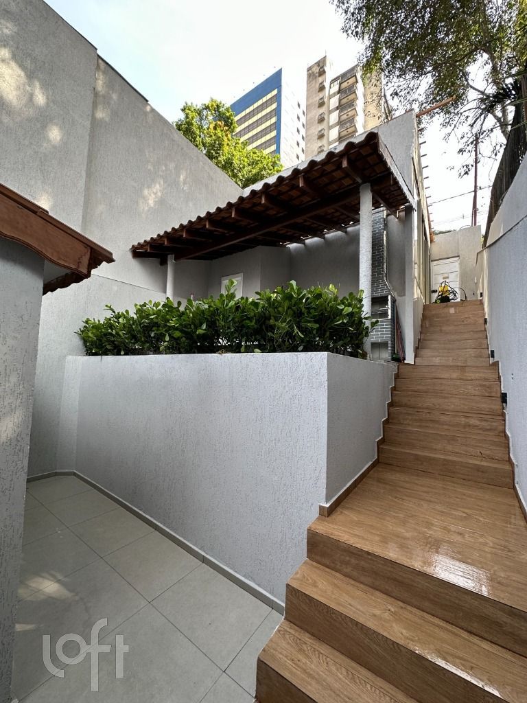 Casa, 3 quartos, 241 m² - Foto 1