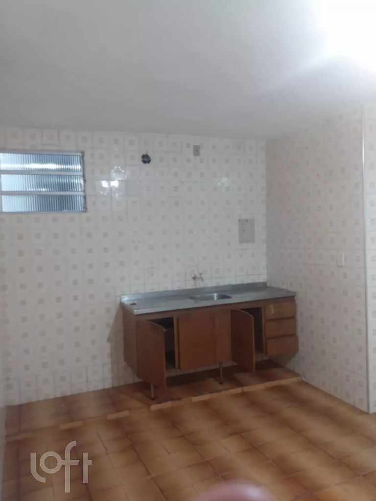Casa à venda com 4 quartos, 220m² - Foto 2