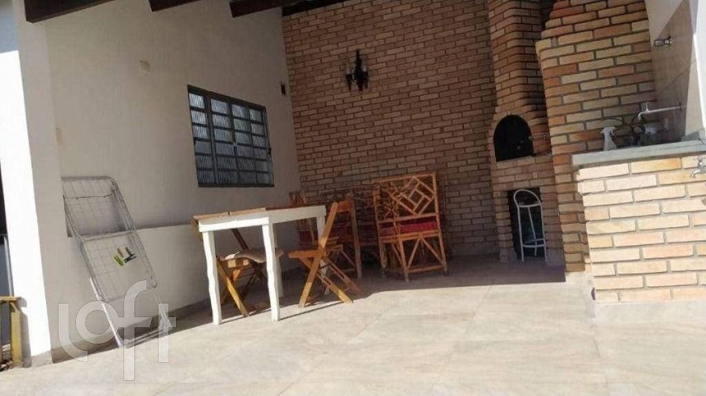 Casa, 2 quartos, 327 m² - Foto 1