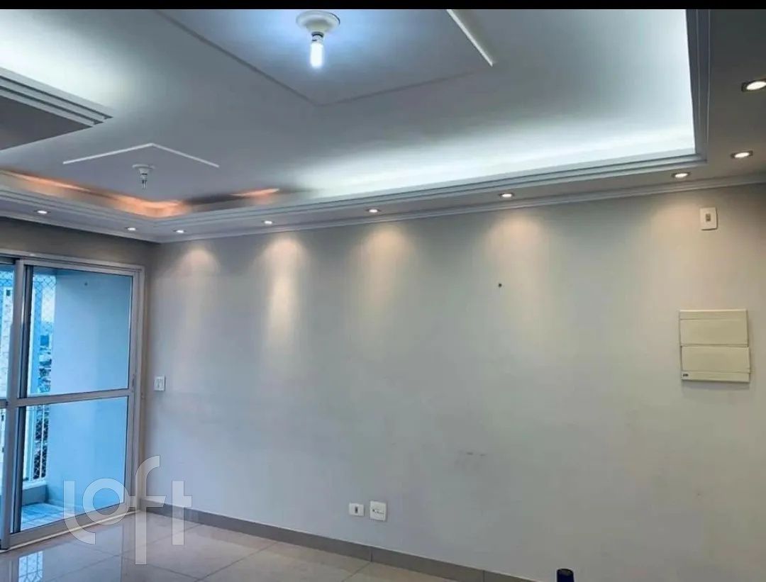 Apartamento à venda com 3 quartos, 65m² - Foto 1