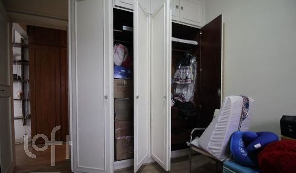 Apartamento à venda com 4 quartos, 210m² - Foto 26