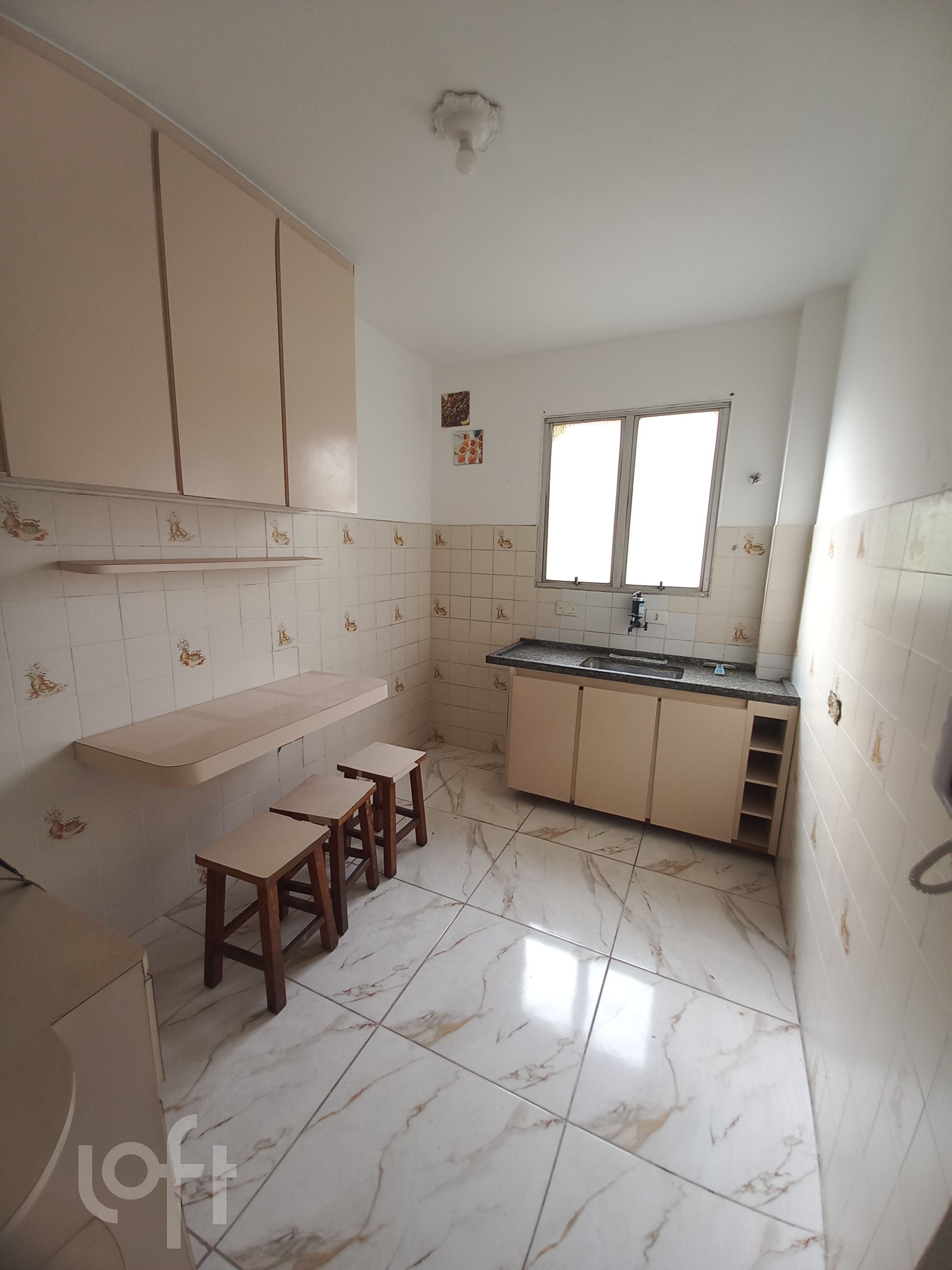 Apartamento à venda com 2 quartos, 75m² - Foto 4