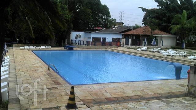 Apartamento à venda com 2 quartos, 58m² - Foto 4