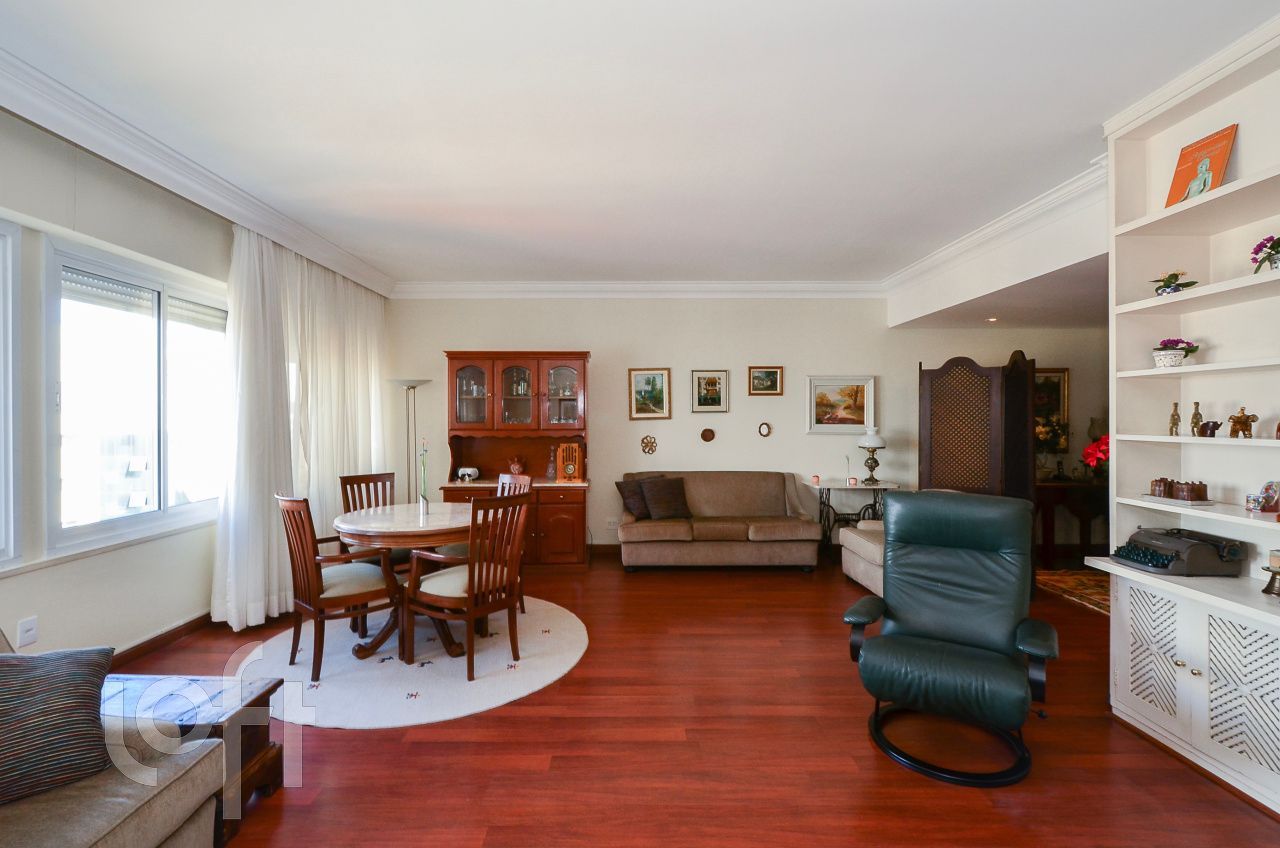 Apartamento, 3 quartos, 215 m² - Foto 3