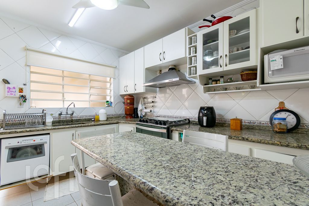 Casa, 4 quartos, 250 m² - Foto 38