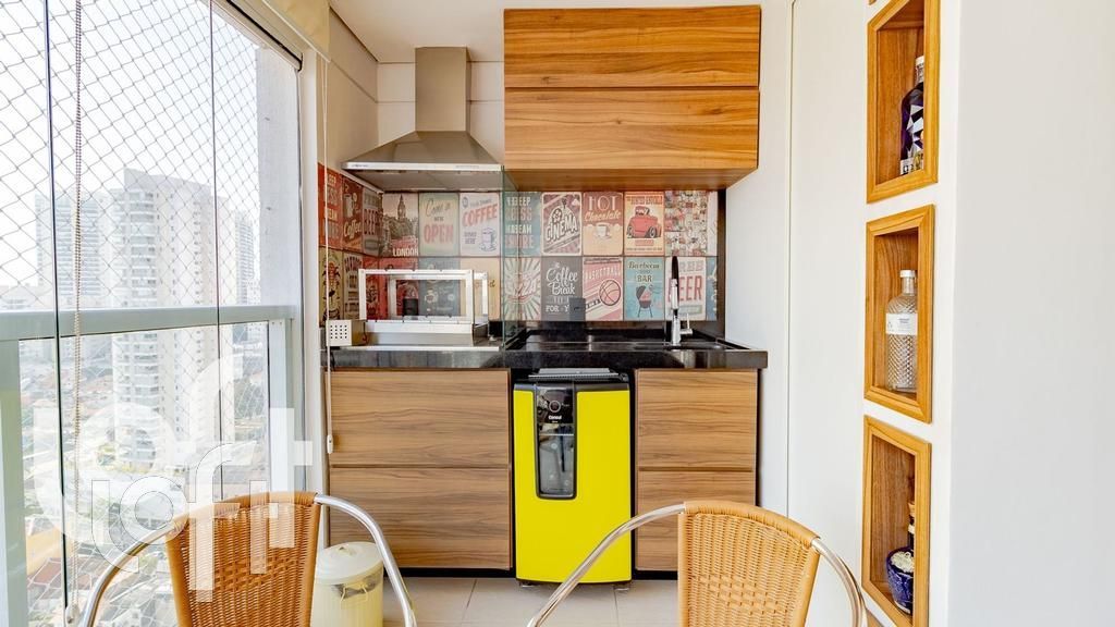 Apartamento à venda com 2 quartos, 76m² - Foto 7