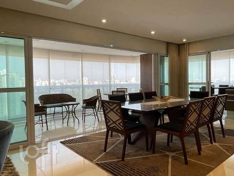 Apartamento à venda com 3 quartos, 180m² - Foto 1
